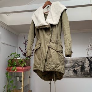 Thread and supply faux fur lined hood